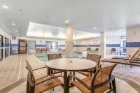 Courtyard Burlington Williston - Pools