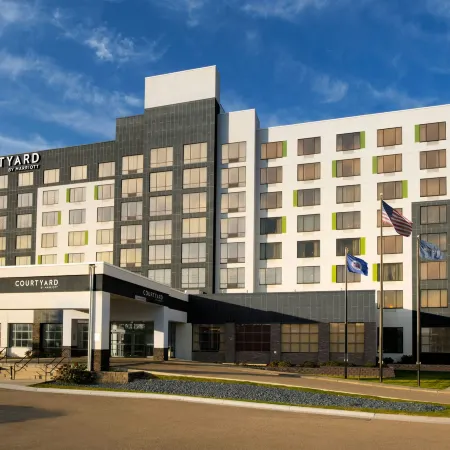 Courtyard Edina Bloomington