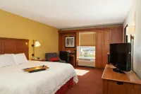 Hampton Inn Louisville-Airport (Fair & Expo Center) - Airport Shuttle