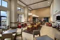 Hampton Inn & Suites Charles Town - Parkplatz