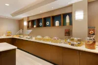SpringHill Suites by Marriott Newark International Airport - petit déjeuner