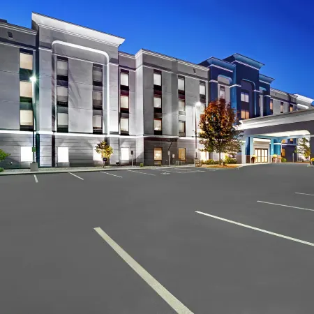 Hampton Inn & Suites Syracuse Dewitt Hotels in Syracuse