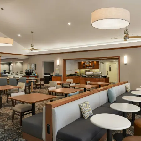 Homewood Suites by Hilton Allentown-Bethlehem Airport Hotele w: Bethlehem