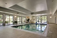 Hampton Inn & Suites Milwaukee West - Pools