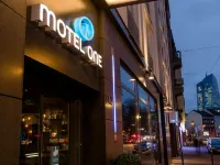 Motel One Frankfurt-Eastside Hotels near Dialogmuseum Frankfurt