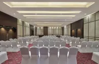 DoubleTree by Hilton Gurugram Baani Square - de negocios