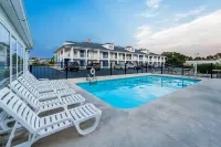 Baymont by Wyndham Sanford - Parkplatz