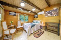 On Hobby Farm: Whidbey Island Tiny Home - 3-Star