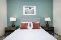 Landing Stunning Studio, Courtyard, Gym - 4-Star