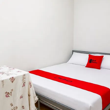 Backpacker Homestay Jatisampurna Redpartner Hoteles en Jatisampurna