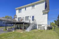 Couple's Welcome! Cozy Beckley Escape w/ Deck - 3-Sterne