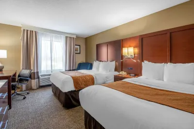 Comfort Inn & Suites Hotels in Muncie