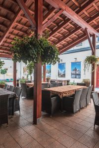 Best 10 Hotels Near Cex From Usd 7 Night Wroclaw For 22 Trip Com