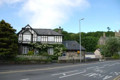 Tudor Lodge Hotels in Penrhyndeudraeth