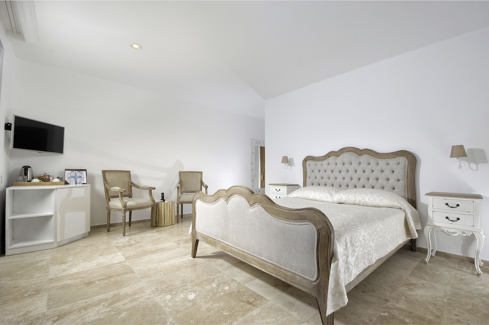 Sarpedor Boutique Hotel