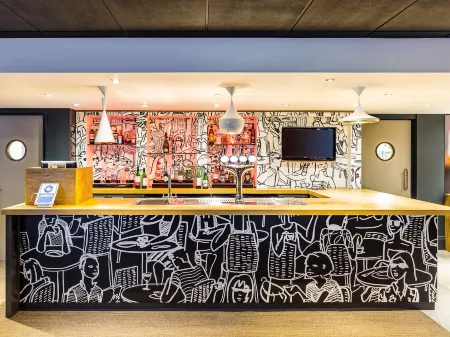 Ibis Leeds Centre Marlborough Street Отели рядом с достопримечательностью «O2 Academy Leeds»