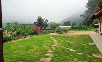 별동산 달빛아래 썸네일