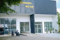 RedDoorz at Artomoro Guest House Hotel dekat Tugu GARUDA
