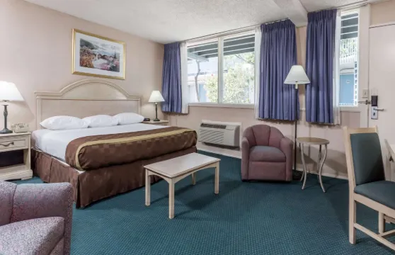 舊金山機場北Travelodge by Wyndham酒店