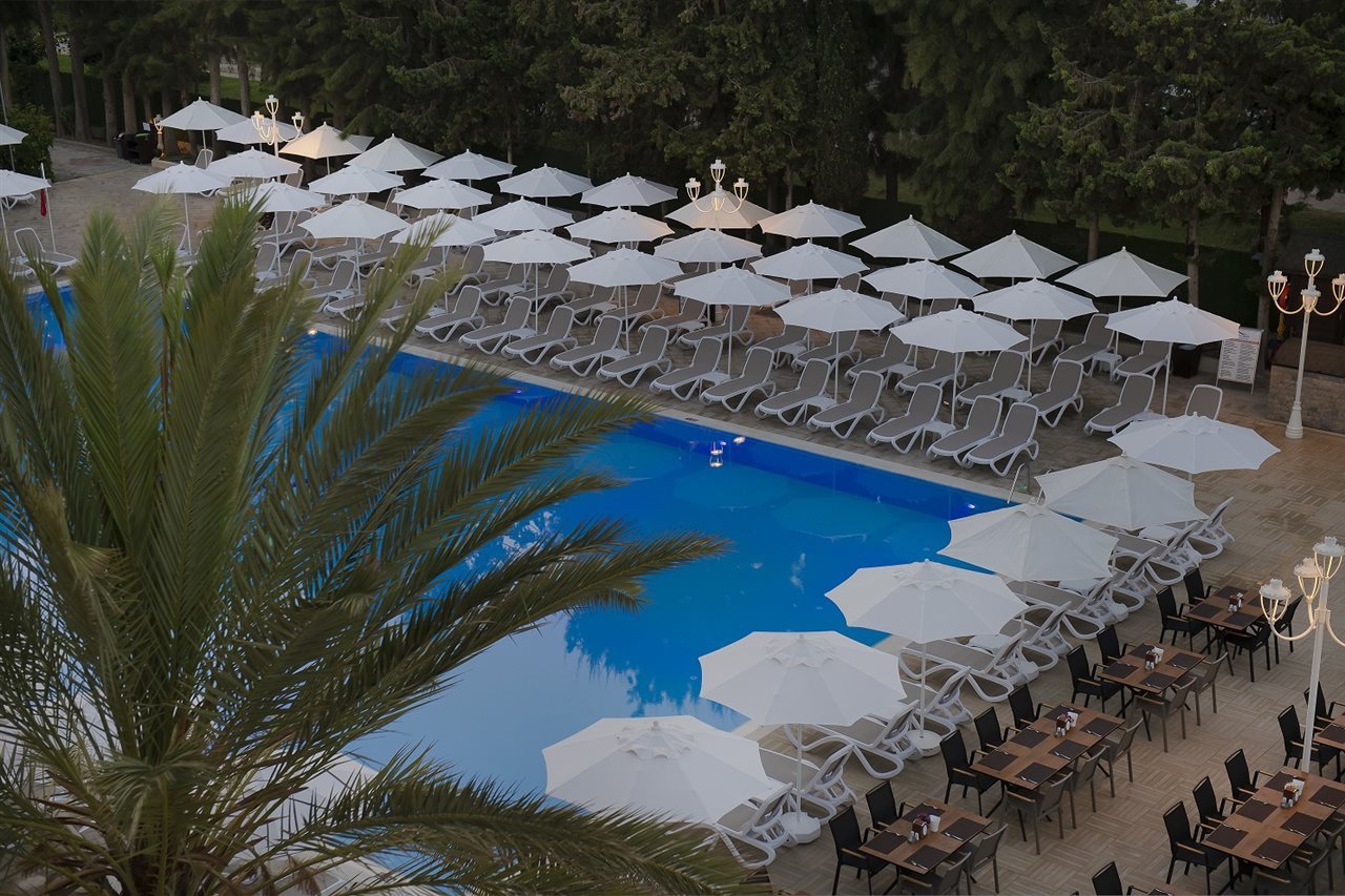 Quattro Beach Spa & Resort - All Inclusive