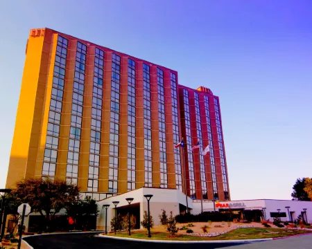 Hilton Arlington Hotels in Arlington