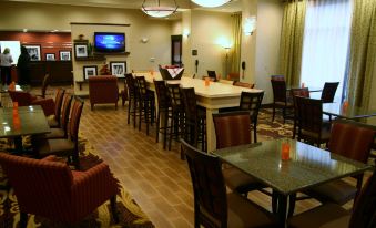 Hampton Inn & Suites Lincoln Northeast/I-80