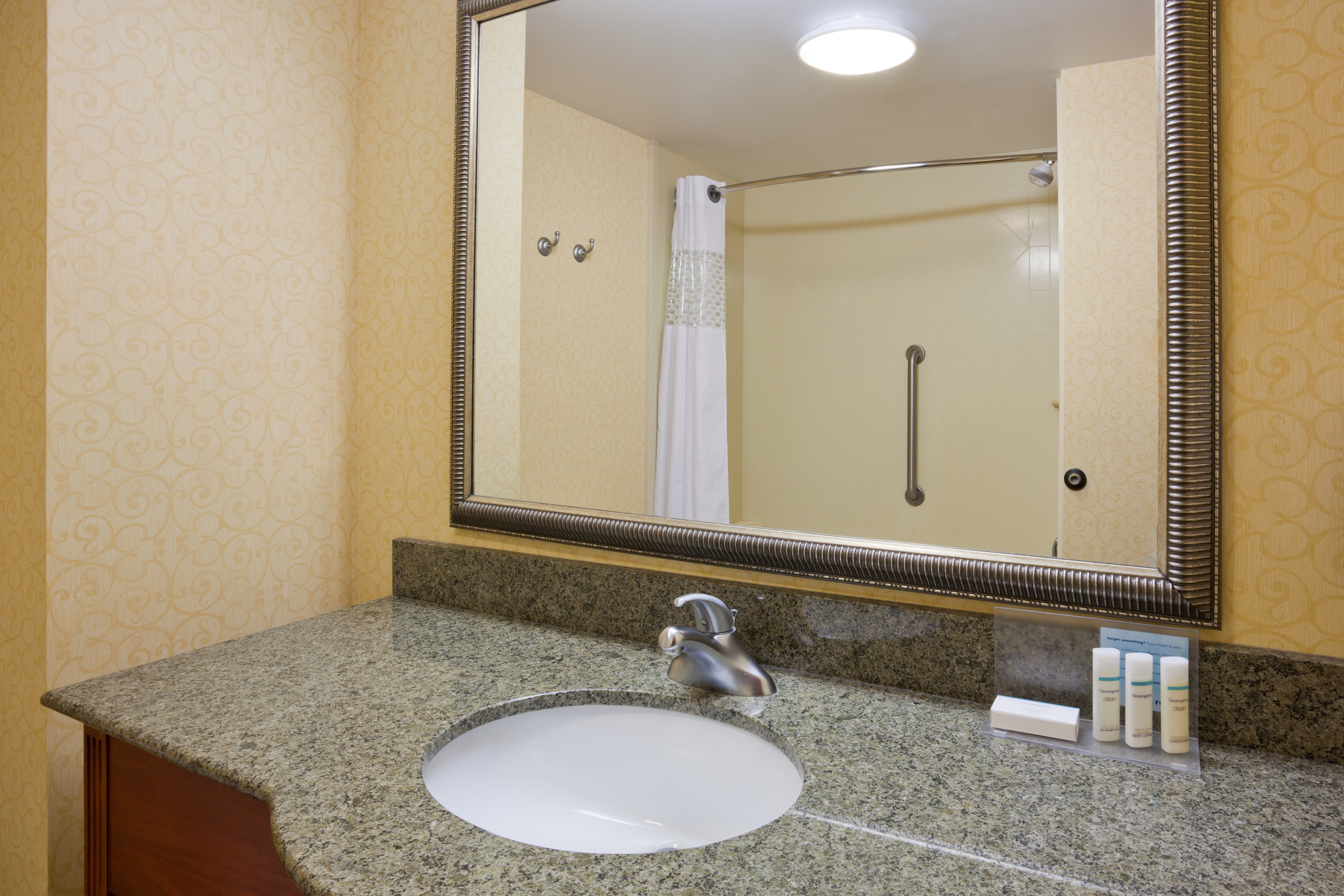 Hampton Inn & Suites Lino Lakes