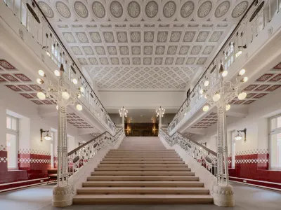 Kozmo Hotel Suites & Spa - Small Luxury Hotels of the World
