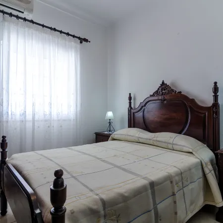 Charming 3Br Villa with Pool in Armação de Pêra