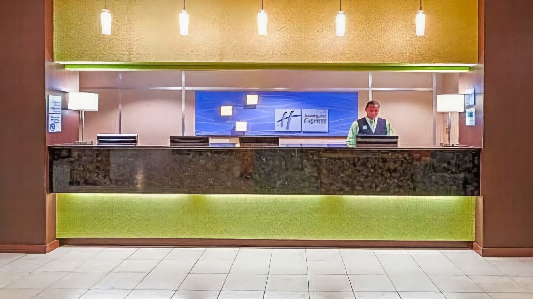 Holiday Inn Express Little Rock-Airport, an Ihg Hotel