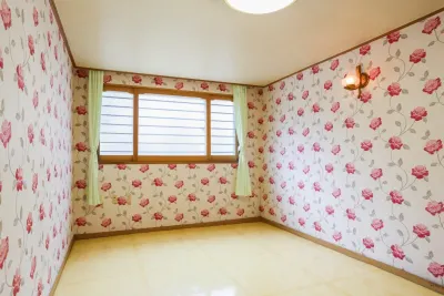 Gapyeong Dolmaru Pension Hotels near Jungmisan