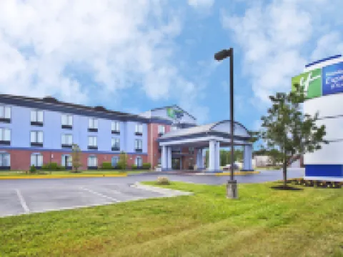 Holiday Inn Express & Suites HARRINGTON by IHG Hotels in Kent County