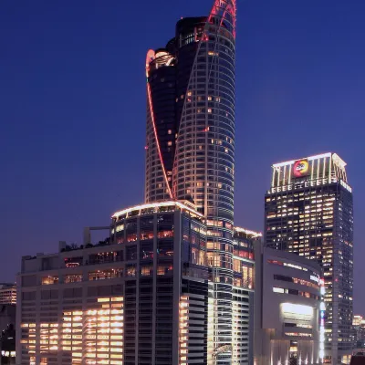 Centara Grand at CentralWorld Hotels near Wat Patumwanararm