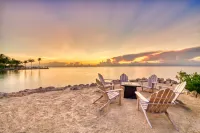 The Islands of Islamorada - bar