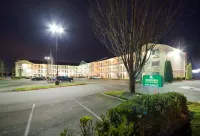 HomeTowne Studios Seattle - Kent/ des Moines Hotels in Kent