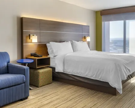 Holiday Inn Express & Suites ALBUQUERQUE MIDTOWN by IHG โรงแรมในแอลบูเคอร์คี
