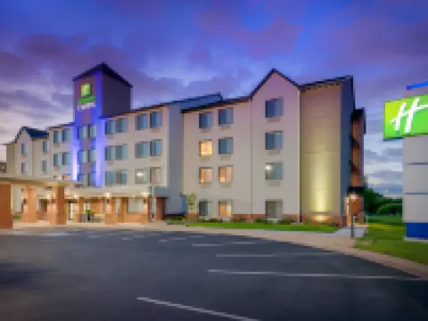 Holiday Inn Express & Suites COON RAPIDS-BLAINE AREA by IHG Hotels in Coon Rapids
