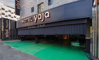 Gwangju Duam-Dong Yaja Dongkwangju Branch