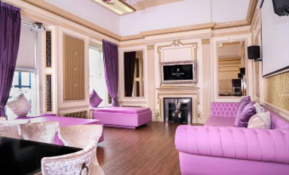 3. 시그니처 리빙 ..