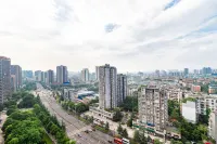 YOYO Homestay (Zigong Nanhu International)