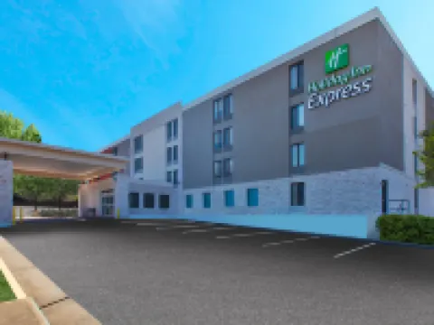 Holiday Inn Express FAIRFAX - ARLINGTON BOULEVARD by IHG Hotels in Fairfax