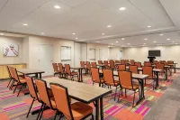 Home2 Suites by Hilton Woodbridge Potomac Mills Hotels in Woodbridge