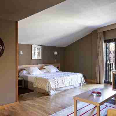 Parador de La Seu D Urgell Rooms