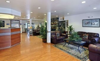 Microtel Inn & Suites by Wyndham Eagle River/Anchorage Are