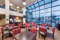 Comfort Suites Beachside - pantai