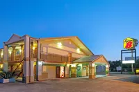 Super 8 by Wyndham la Marque TX/Texas City Area Hotels in La Marque