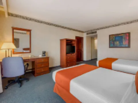 Quality Inn Monterrey la Fe Hotels in Guadalupe