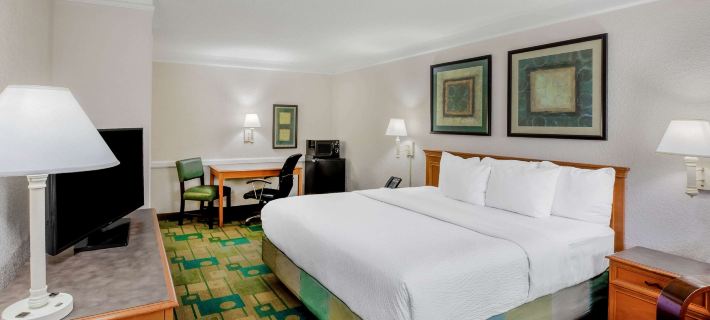La Quinta Inn by Wyndham Lufkin ラフキンのホテル