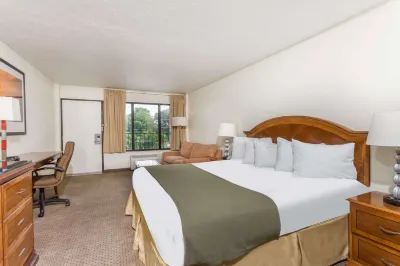 Days Inn by Wyndham Bedford Hotels in Bedford County