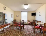 Red Carpet Inn Quantico فنادق في Triangle